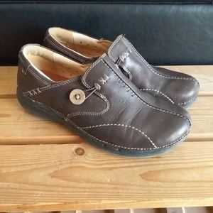 Clarks Unstructured brown slip on leather loafers